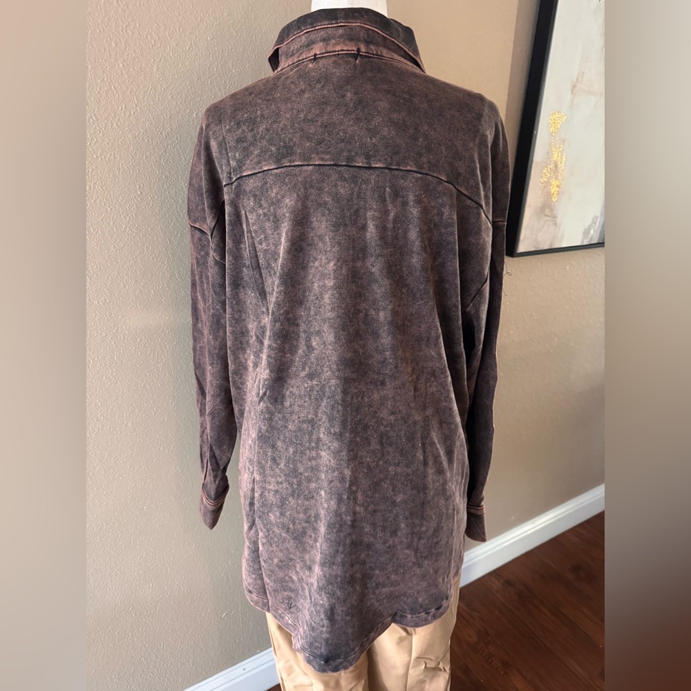 Women's Brown Acid Wash Button Down Shacket - Picture 7 of 7